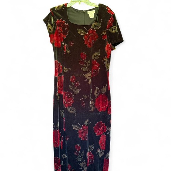 Worthington Women's Dress Size 12 – Black Velvet with Red Rose Print - Picture 1 of 3